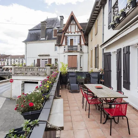 De Caractere Au Coeur Du Centre Avec Tres Belle Terrasse * Salies-de-Bearn